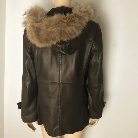 Gallery Genuine Leather Coat with Fur Trim small - Picture 8 of 8